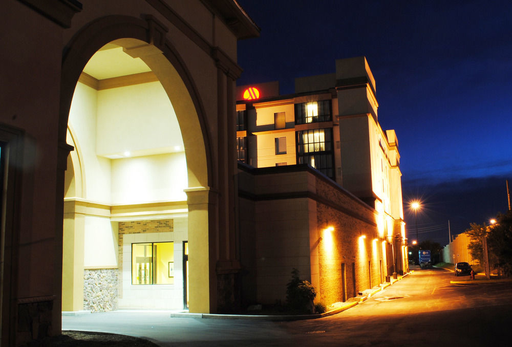 Delta Hotels By Marriott Indianapolis East Exterior photo